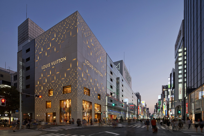 flashy-louis-vuitton-store-in-tokyo-01