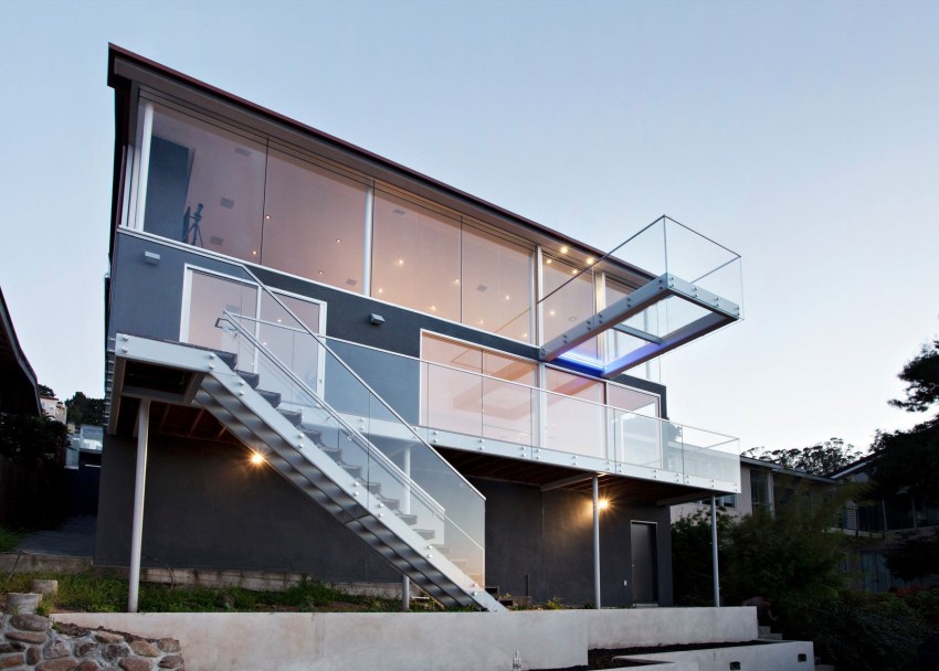Фасад дома на холмах от Jensen Architects, Сан-Франциско, США