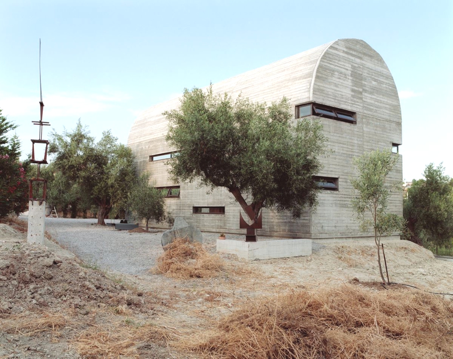 contemporary-architectural-design-greece-02