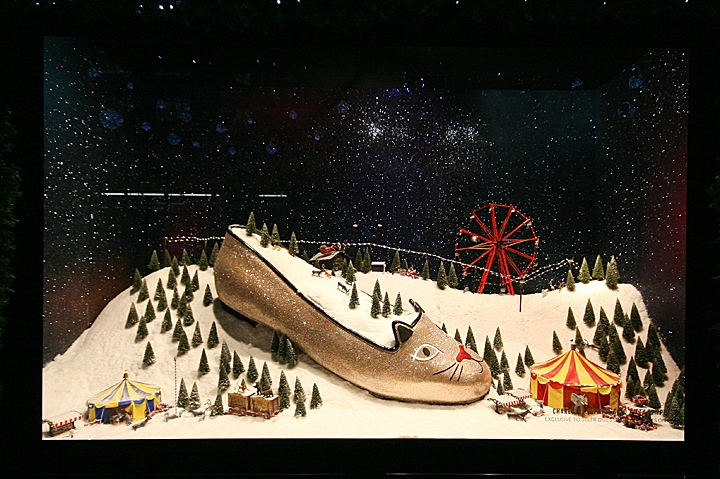 selfridges-christmas-shop-windows-london-45