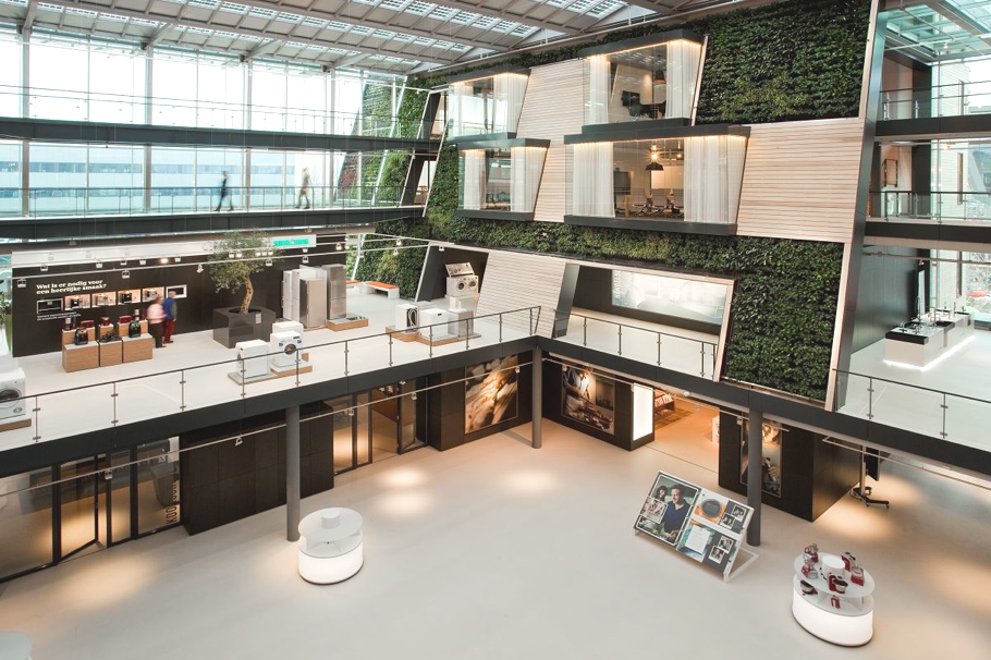 contemporary-office-space-the-netherlands-01