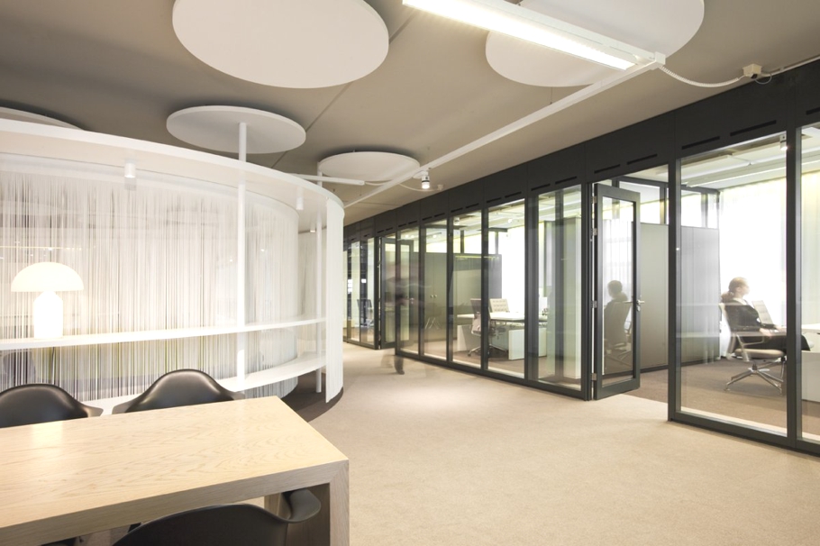 contemporary-office-space-the-netherlands-14
