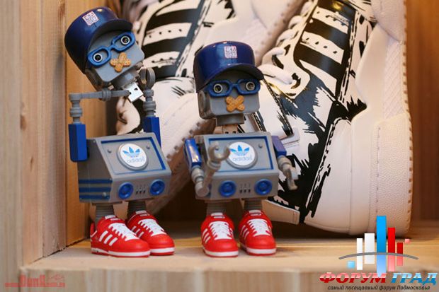 Adidas Originals создал робота