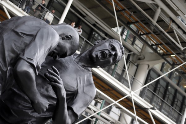 coup-de-tete-adel-abdessemed-01