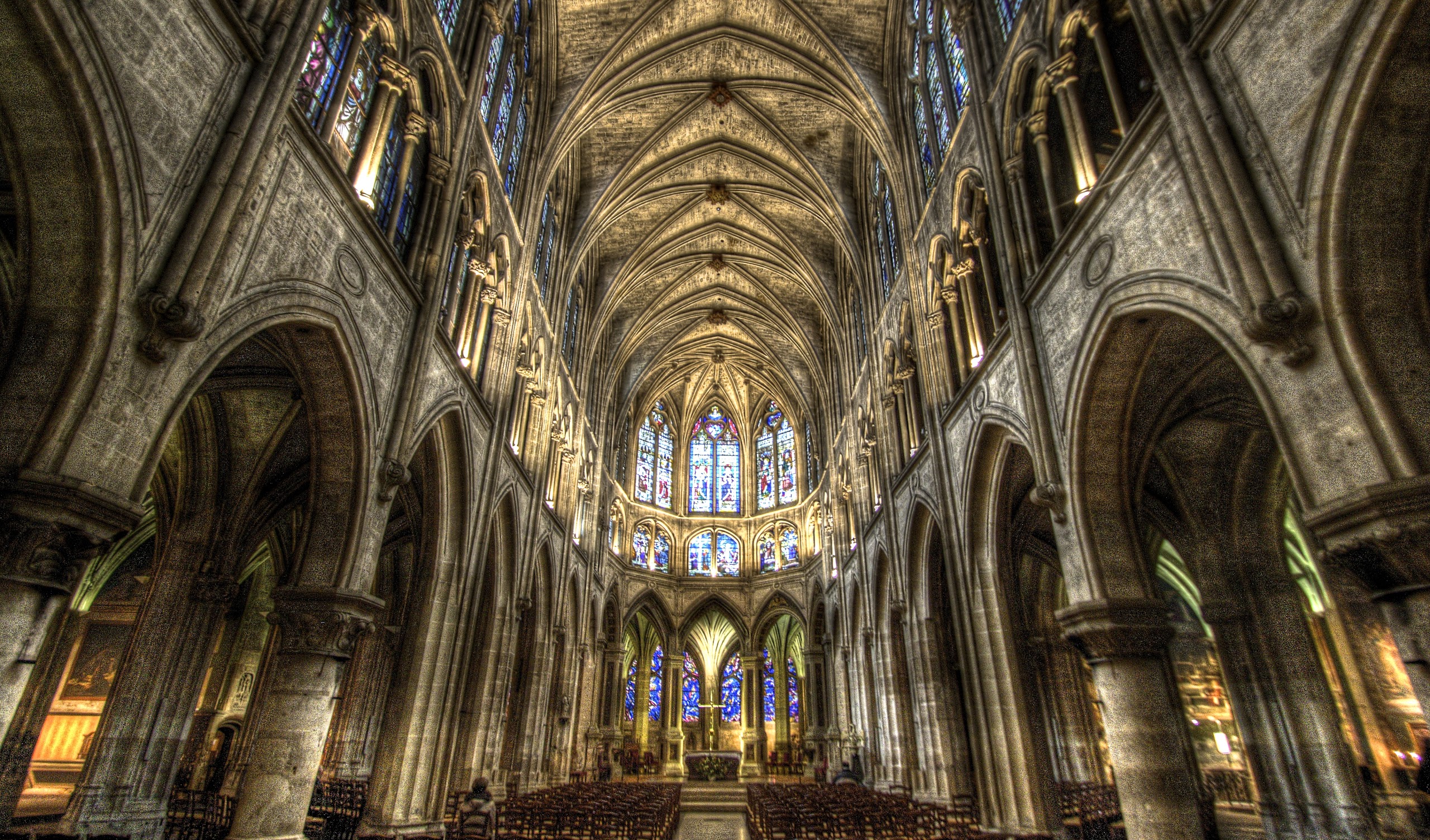 крепости, дворцы, монастыри, храмы, соборы, замки