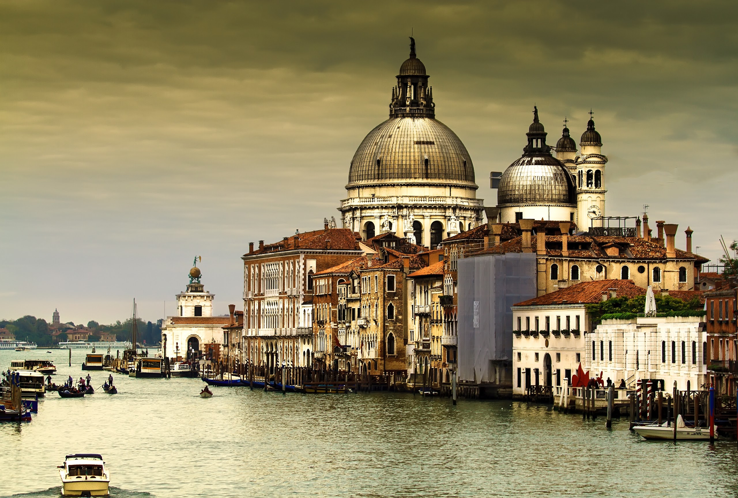 Фото Самых необычных церквей и соборов мира