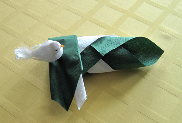 Как красиво сложить салфетки