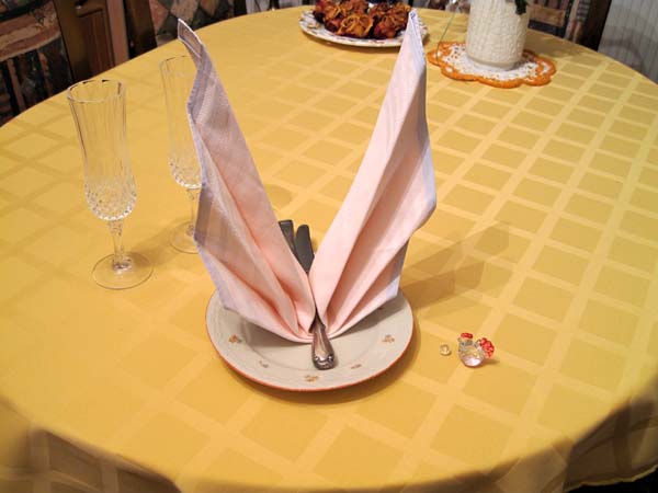 Как красиво сложить салфетки