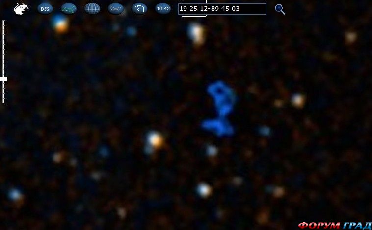 к Земле летят гигантские космические корабли