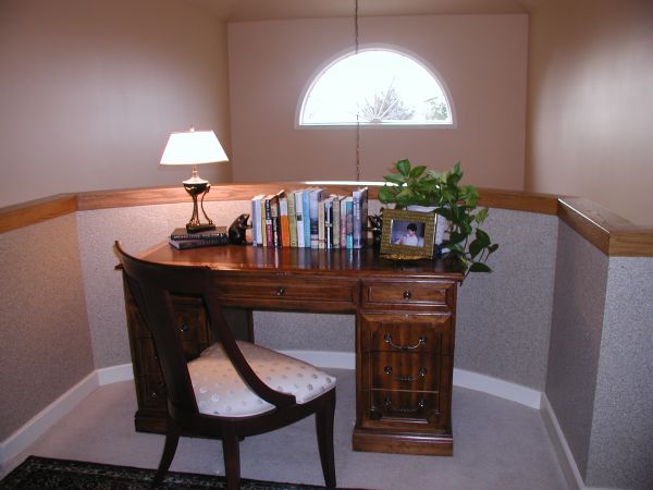 home-office-design-idea-for-small-space-19