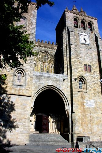 Evora-cathedral/Кафедральный собор Эворы