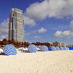 где позагорать поздней осенью