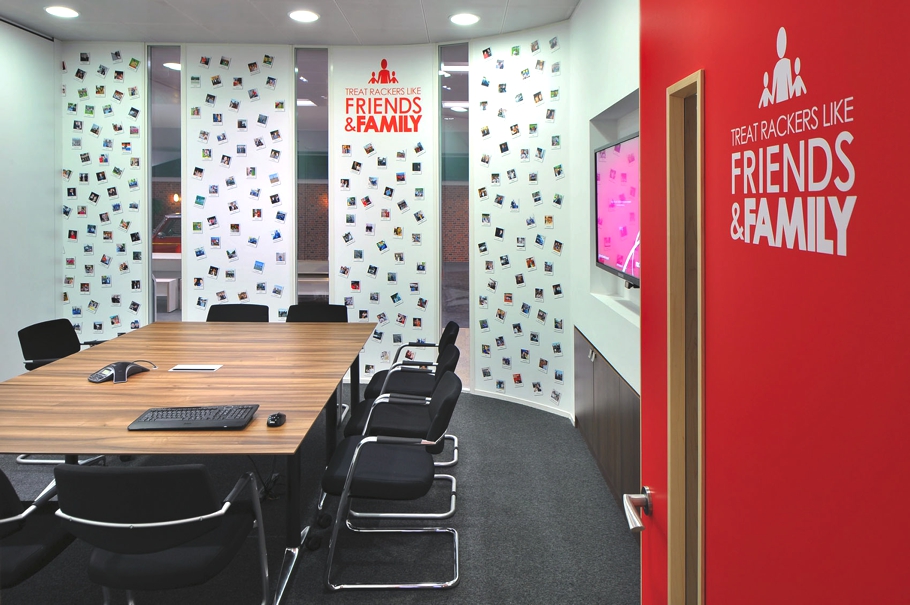 contemporary-commercial-interior-design-england-04