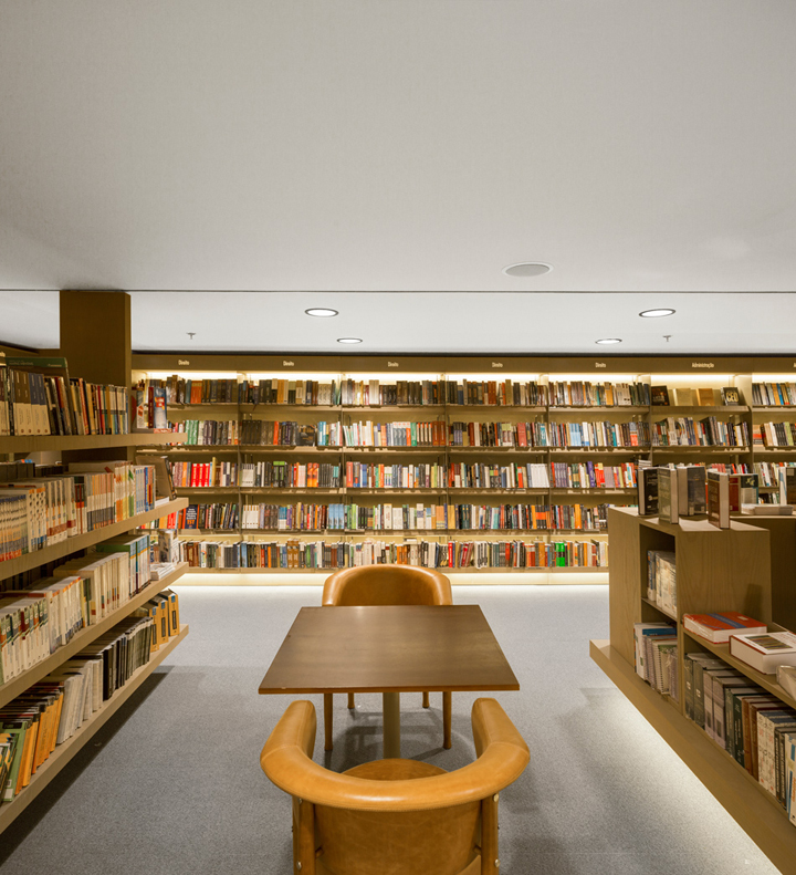 aiva-bookstore-rio-de-janeiro-02