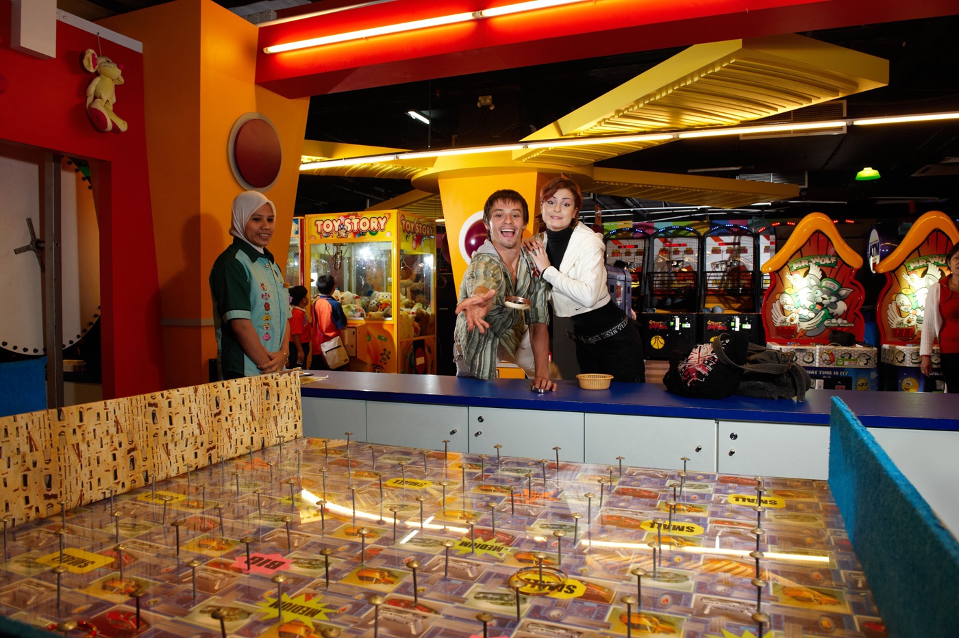 colourful-giant-hotel-04