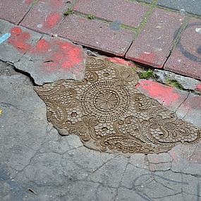 crochet-lace-street-art-07