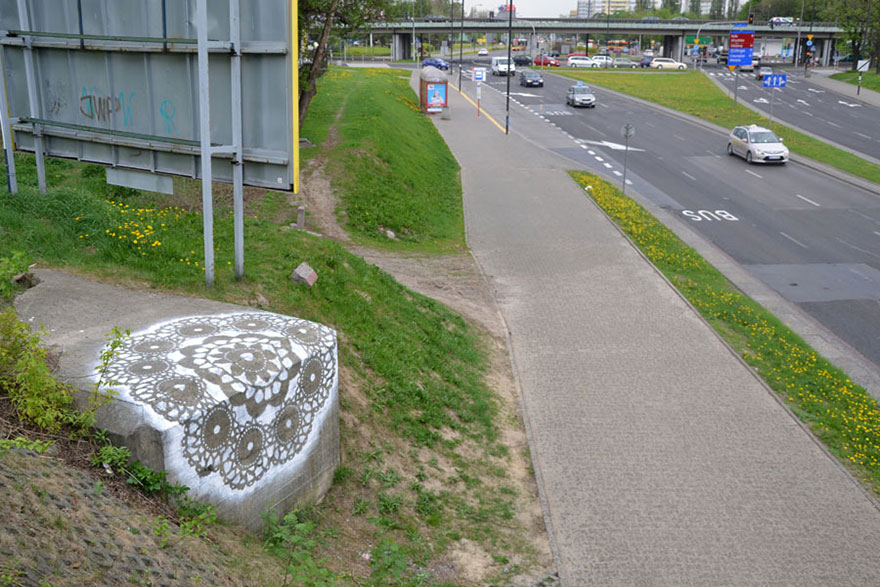 crochet-lace-street-art-19
