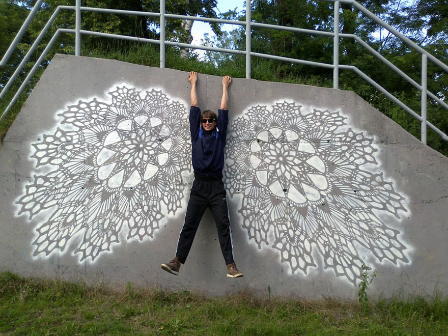 crochet-lace-street-art-20