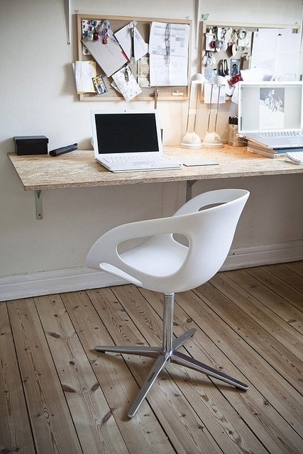 domashniy-ofis-dlya-sovremennoy-zhenschiny-12