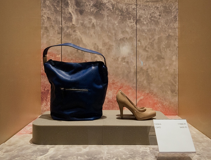 marks-spencer-windows-budapest-04