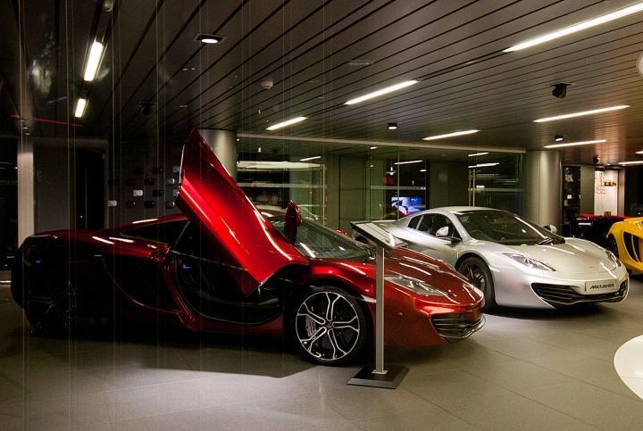 mclaren-windows-london-02