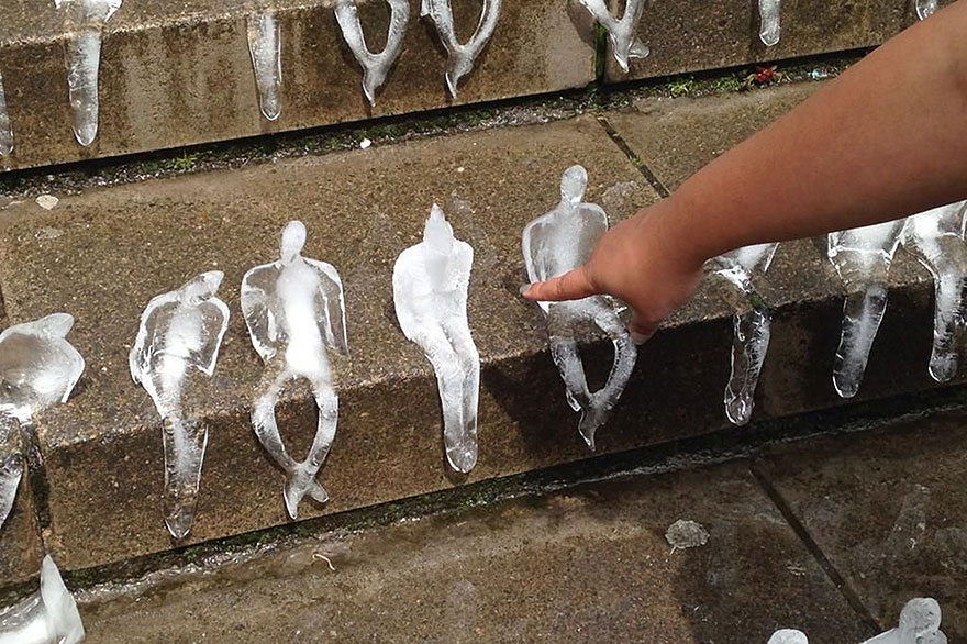 monument-ice-sculptures-09