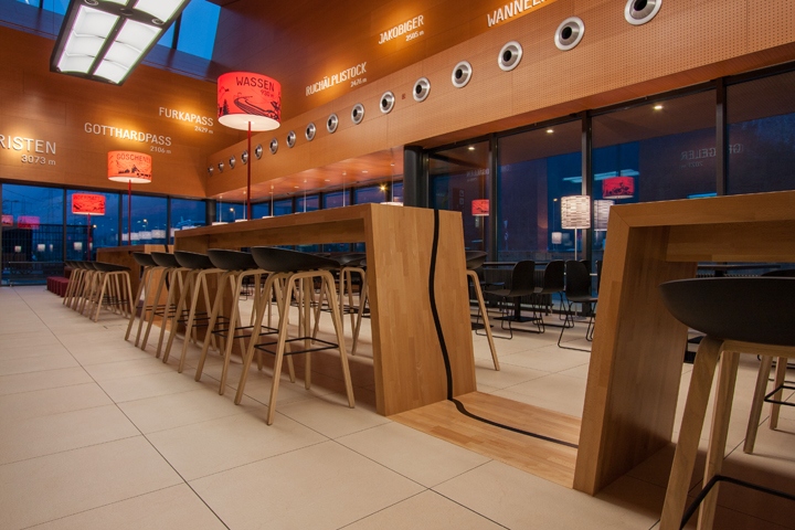 motorway-restaurant-11