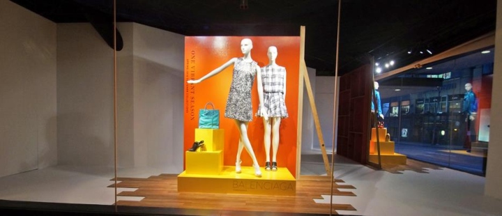 nordstrom-window-displays-09
