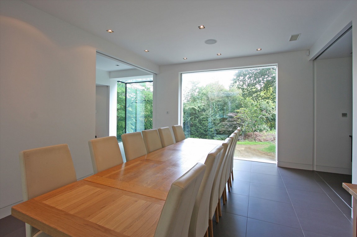 oxted-contemporary-home-in-surrey-16