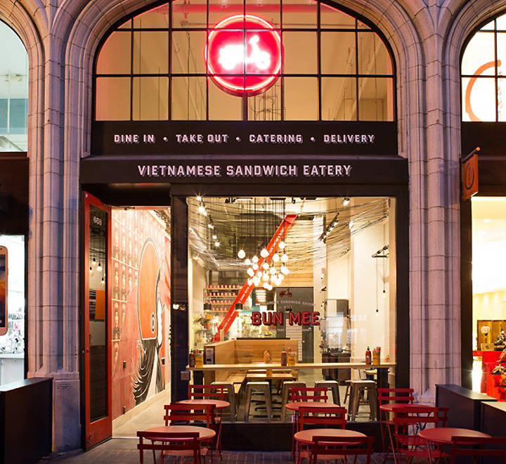 vietnamese-sandwich-shop-07
