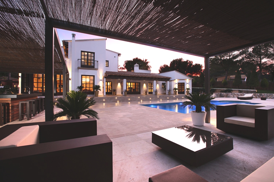 santa-ponsa-villa-by-curve-interior-design