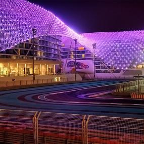 Отель Yas Marina