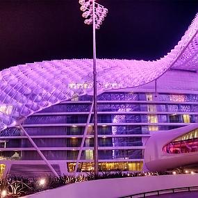 Отель Yas Marina