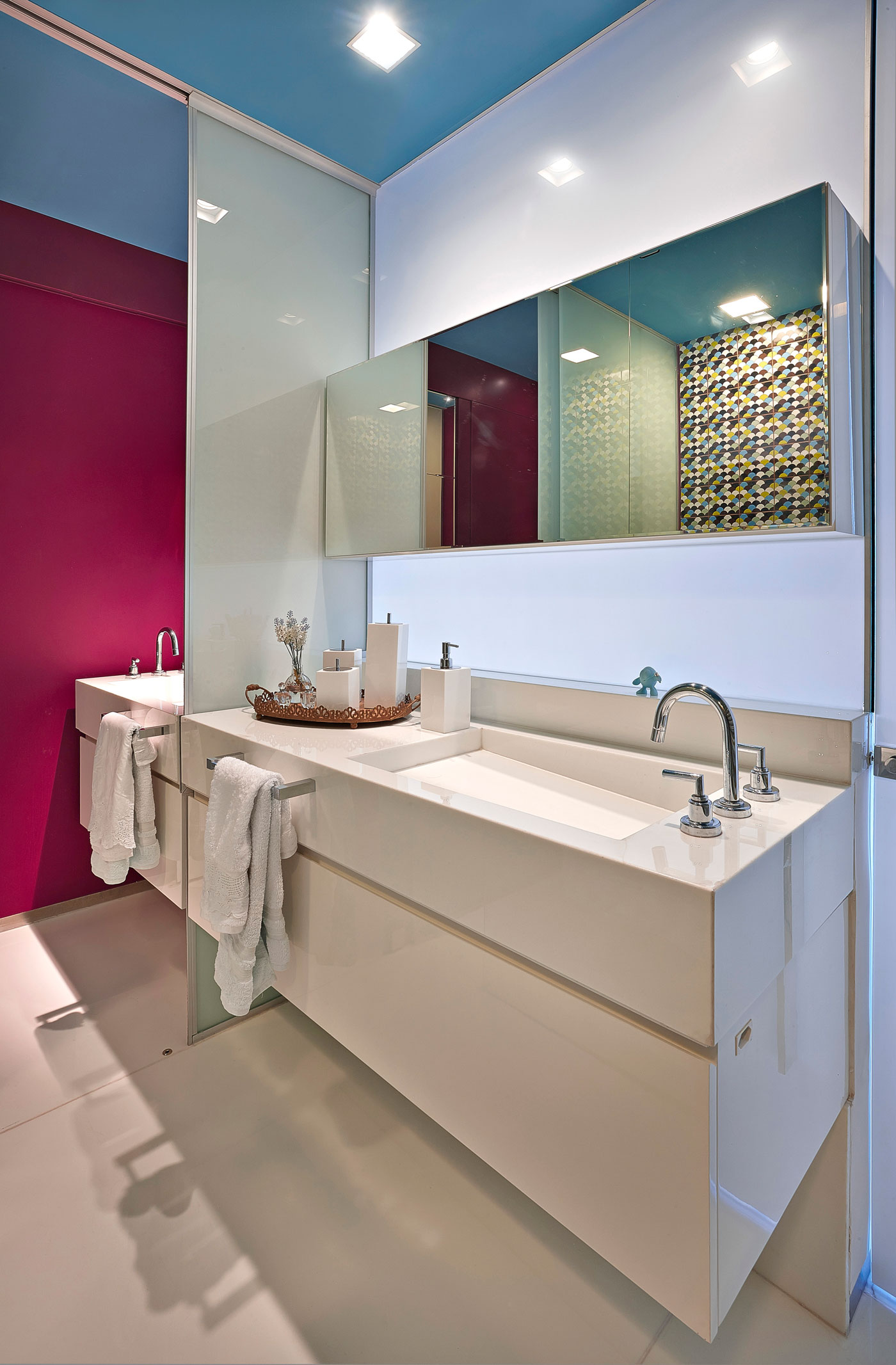 bright-apartment-by-gislene-lopes-19