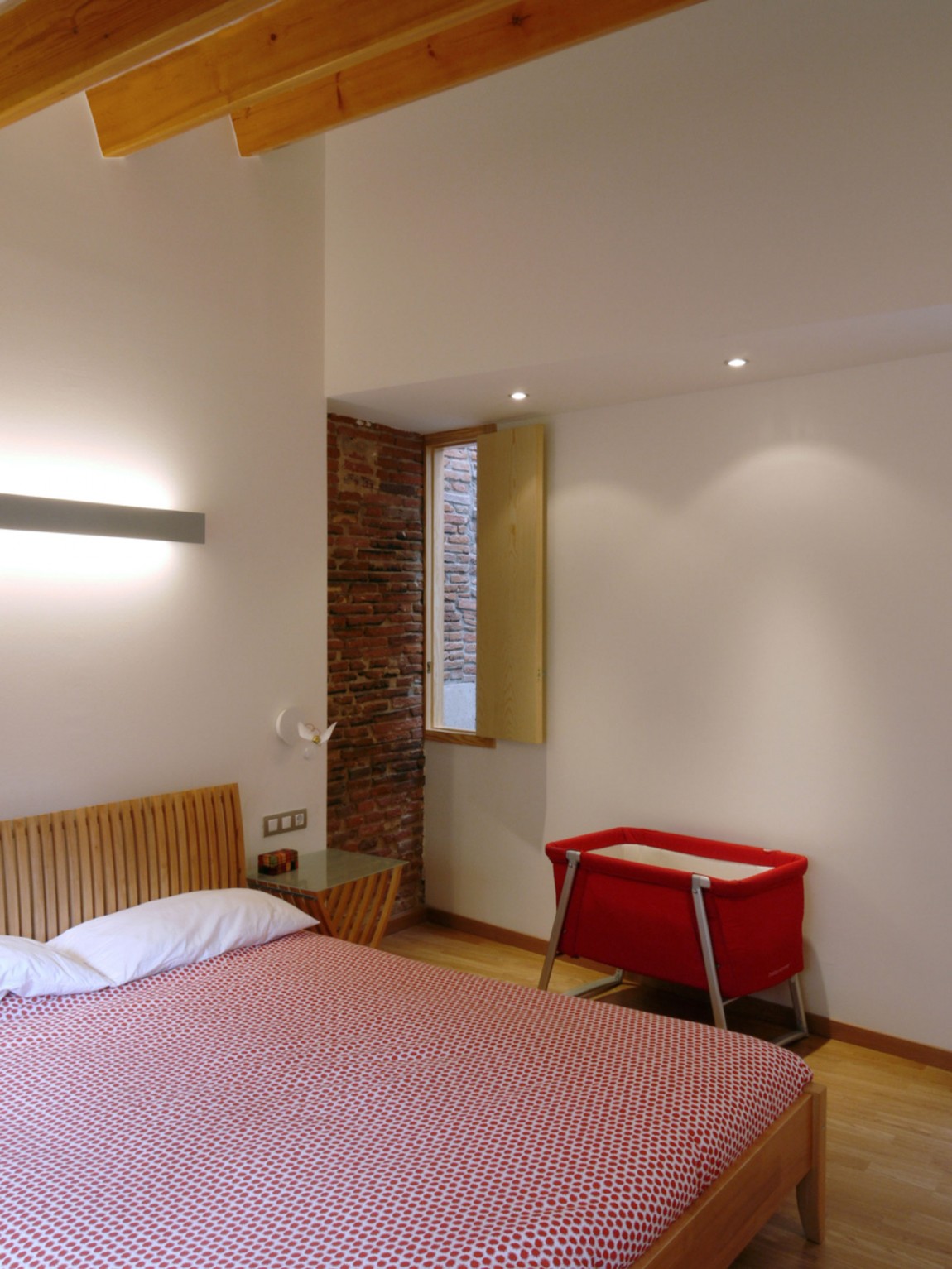 can-badia-house-renovation-by-saizverdoux-arquitectos-14
