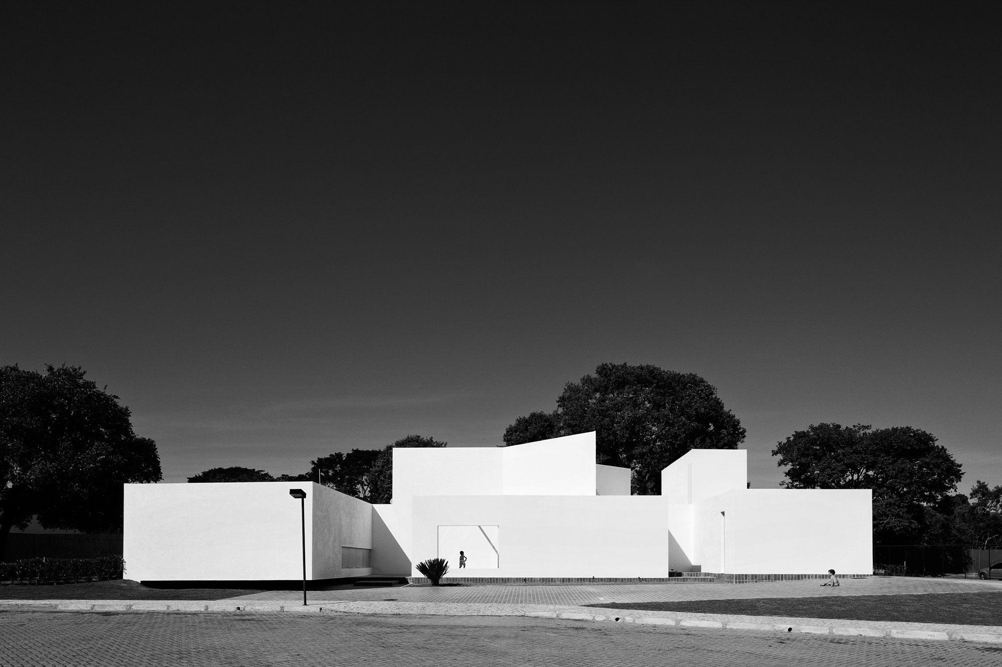 Коттедж Migliari Guimarães House, Бразилия