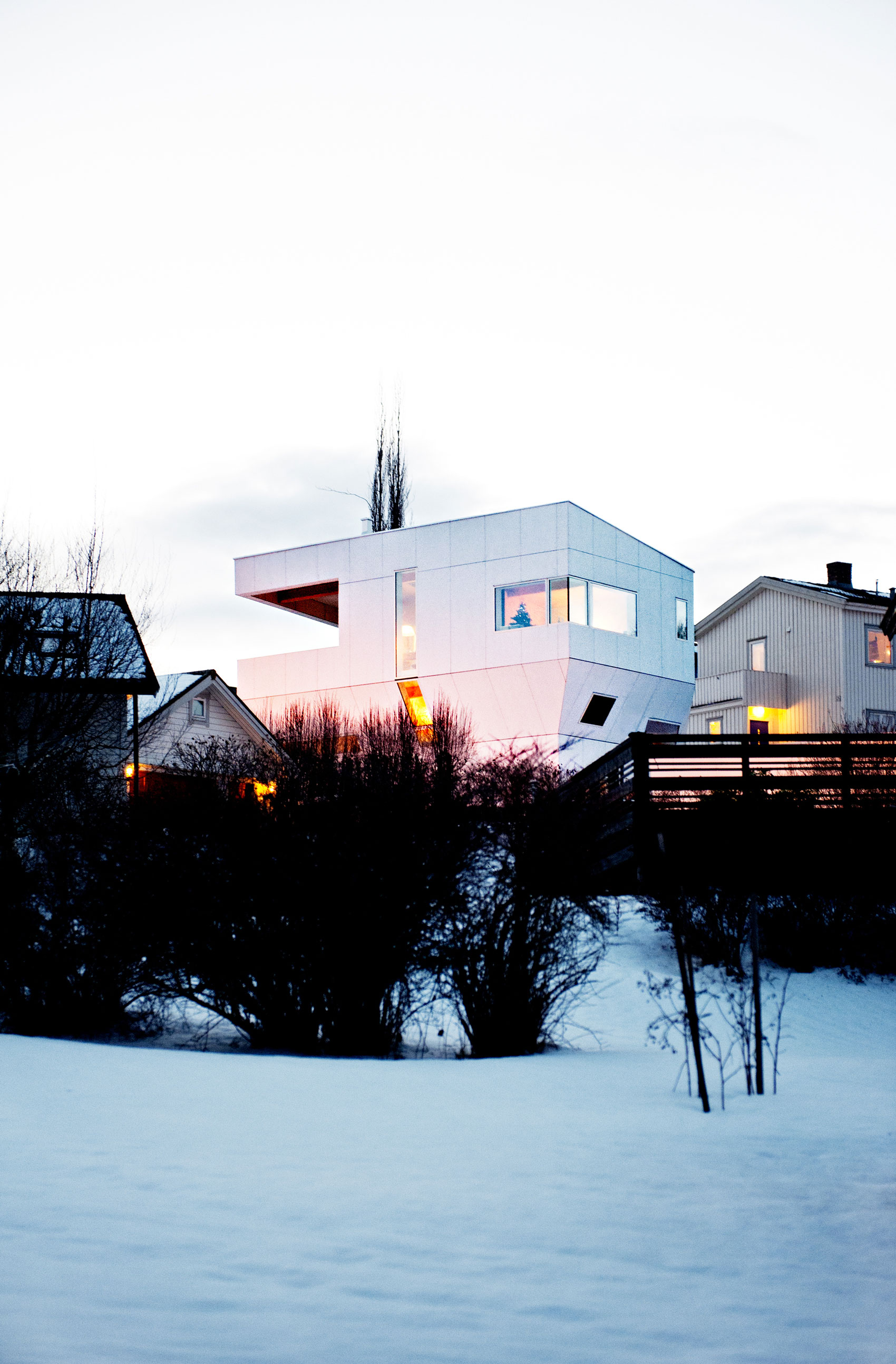 Интерьер необычного дома от JVA, Норвегия