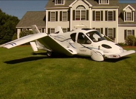 terrafugia-flying-car-ready-for-take-off-03