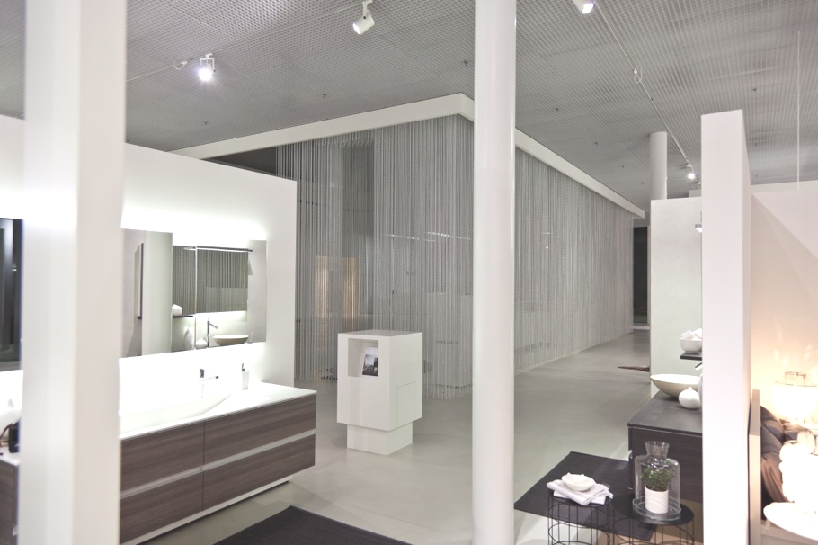 curtains-that-give-the-effect-of-rain-13