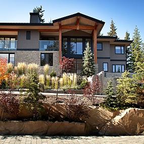 luxury-property-in-whistler-for-sale-02