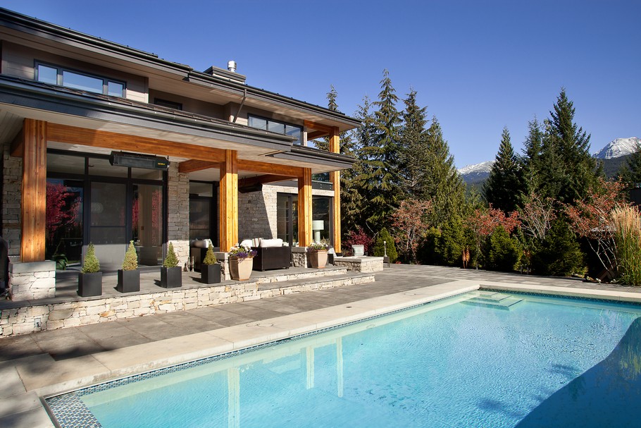 luxury-property-in-whistler-for-sale-04