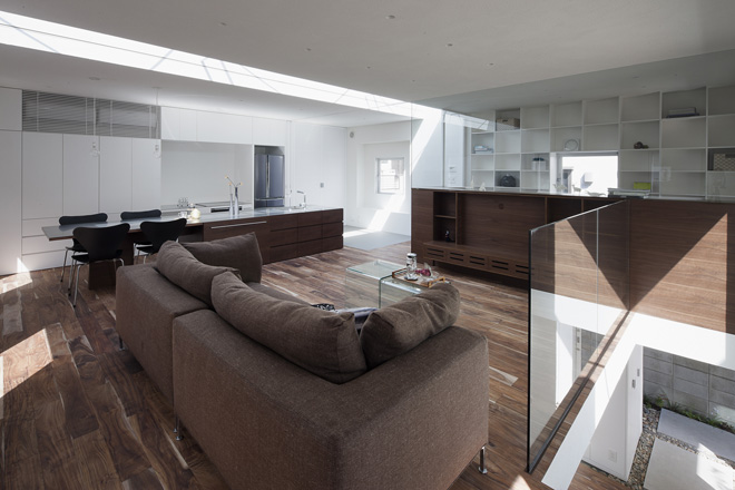 1frame-house-in-hiroshima-04