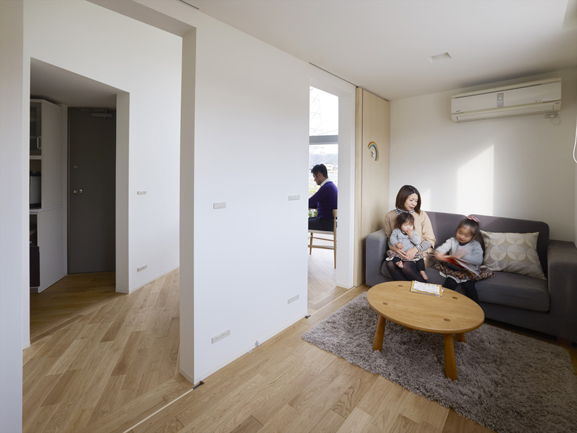 house-in-sayo-by-fujiwaramuro-architects-08