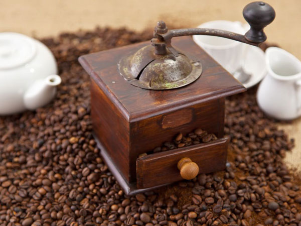 vintage-coffee-grinder