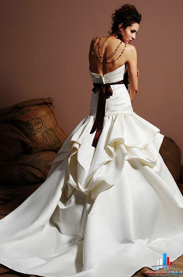 Коллекция Eden Bridals