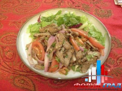 Тайский мясной салат
