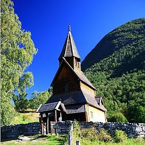 деревянная церковь Урнес