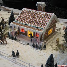 gingerbread house