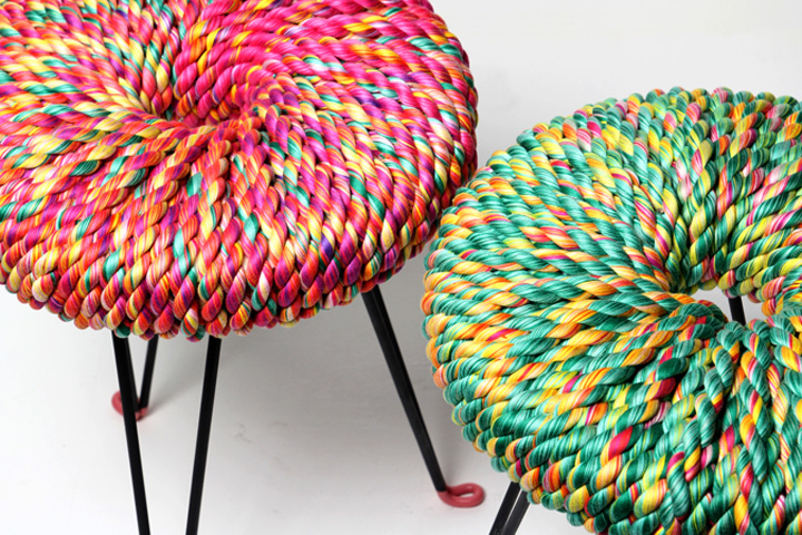 surrounded-stools-by-els-woldhek-04