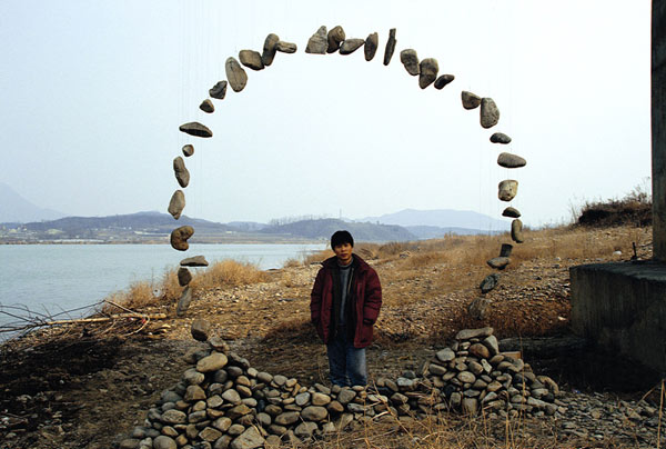 suspended-stone-installations-13